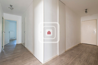 Ma-Cabane - Vente Appartement BEZANNES, 84 m²