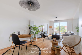 Ma-Cabane - Vente Appartement BORDEAUX, 93 m²