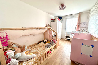 Ma-Cabane - Vente Appartement BUSSY-SAINT-GEORGES, 70 m²