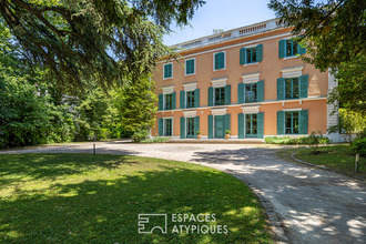 Ma-Cabane - Vente Appartement CALUIRE-ET-CUIRE, 177 m²