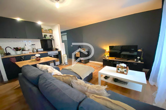 Ma-Cabane - Vente Appartement CHAMPS-SUR-MARNE, 43 m²