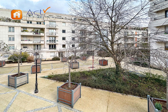 Ma-Cabane - Vente Appartement COURBEVOIE, 68 m²