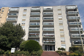 Ma-Cabane - Vente Appartement COURBEVOIE, 45 m²