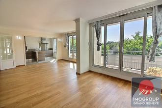 Ma-Cabane - Vente Appartement DIVONNE-LES-BAINS, 118 m²