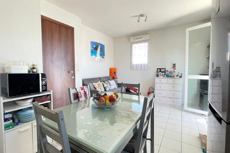 Ma-Cabane - Vente Appartement ETREMBIERES, 44 m²