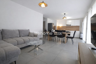 Ma-Cabane - Vente Appartement Ferney-Voltaire, 67 m²