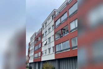 Ma-Cabane - Vente Appartement FLEURY-LES-AUBRAIS, 64 m²