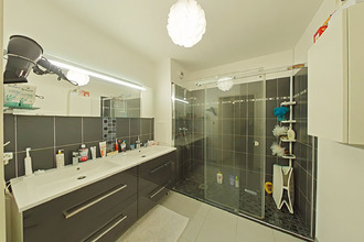 Ma-Cabane - Vente Appartement FONTENAY-LE-FLEURY, 70 m²