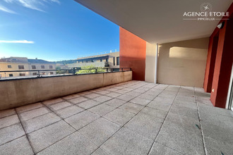 Ma-Cabane - Vente Appartement Gardanne, 63 m²