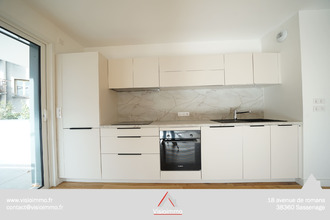 Ma-Cabane - Vente Appartement Grenoble, 77 m²