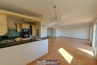 Ma-Cabane - Vente Appartement Hyères, 83 m²
