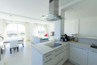 Ma-Cabane - Vente Appartement La Londe-les-Maures, 141 m²