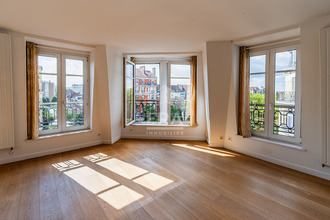 Ma-Cabane - Vente Appartement LA MADELEINE, 159 m²