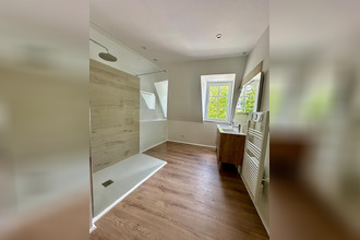 Ma-Cabane - Vente Appartement LAGUIOLE, 98 m²