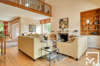 Ma-Cabane - Vente Appartement Louveciennes, 210 m²