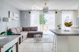 Ma-Cabane - Vente Appartement LYON 8, 74 m²