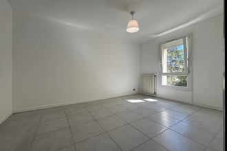Ma-Cabane - Vente Appartement MARSEILLE 12, 75 m²