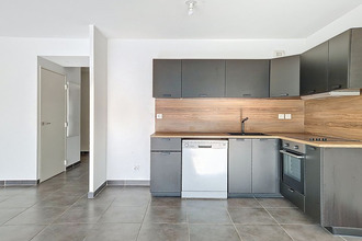 Ma-Cabane - Vente Appartement MARSEILLE 12, 63 m²