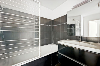 Ma-Cabane - Vente Appartement MARSEILLE 14, 67 m²
