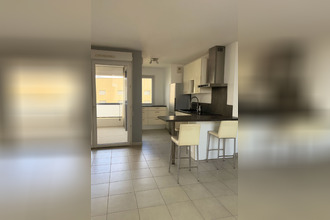 Ma-Cabane - Vente Appartement MARSEILLE 3, 69 m²