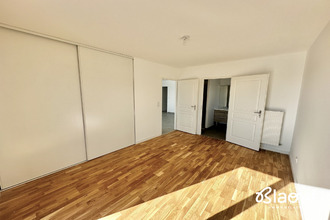 Ma-Cabane - Vente Appartement Meyzieu, 117 m²