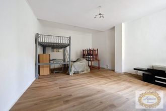 Ma-Cabane - Vente Appartement Nîmes, 32 m²