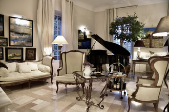 Ma-Cabane - Vente Appartement Nîmes, 283 m²