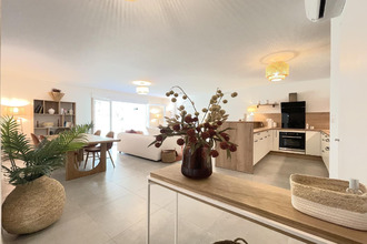 Ma-Cabane - Vente Appartement Nîmes, 75 m²