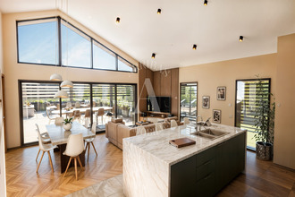 Ma-Cabane - Vente Appartement Ornex, 160 m²