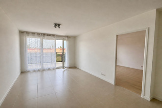 Ma-Cabane - Vente Appartement OZOIR-LA-FERRIERE, 40 m²