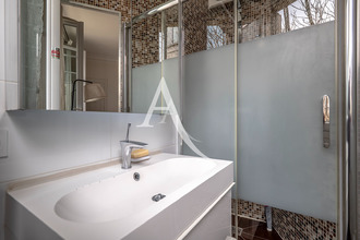 Ma-Cabane - Vente Appartement PARIS 11, 147 m²