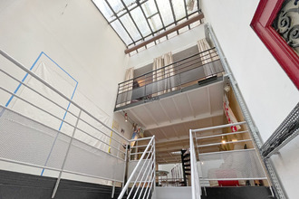 Ma-Cabane - Vente Appartement PARIS 18, 147 m²