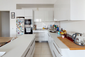 Ma-Cabane - Vente Appartement PARIS 19, 77 m²