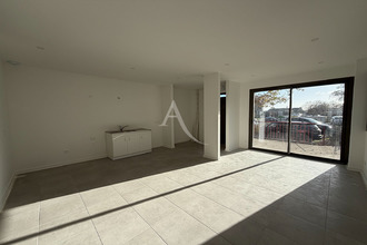 Ma-Cabane - Vente Appartement PELLOUAILLES-LES-VIGNES, 61 m²