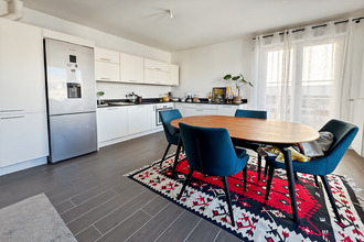 Ma-Cabane - Vente Appartement ROSNY-SOUS-BOIS, 79 m²