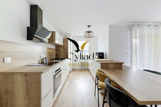 Ma-Cabane - Vente Appartement Saint-Coulomb, 65 m²