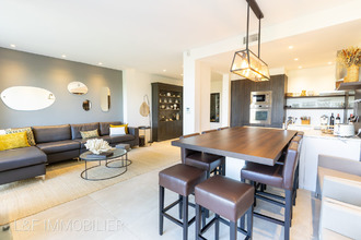 Ma-Cabane - Vente Appartement Saint-Cyr-sur-Mer, 99 m²