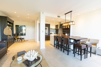 Ma-Cabane - Vente Appartement Saint-Cyr-sur-Mer, 99 m²