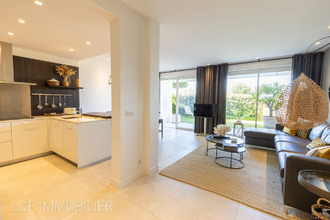 Ma-Cabane - Vente Appartement Saint-Cyr-sur-Mer, 99 m²