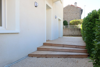 Ma-Cabane - Vente Appartement SAINT GENEST LERPT, 85 m²