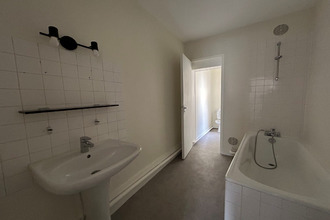 Ma-Cabane - Vente Appartement Saint-Léonard-de-Noblat, 82 m²