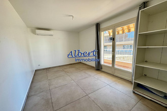 Ma-Cabane - Vente Appartement SANARY-SUR-MER, 77 m²