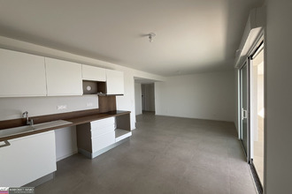Ma-Cabane - Vente Appartement SAUVIAN, 60 m²
