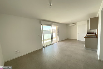 Ma-Cabane - Vente Appartement SAUVIAN, 60 m²