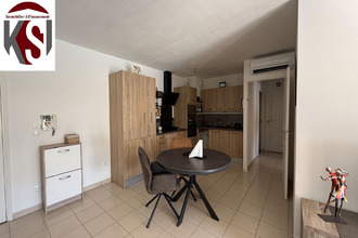 Ma-Cabane - Vente Appartement SEILLONS-SOURCE-D'ARGENS, 63 m²