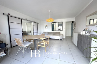 Ma-Cabane - Vente Appartement SIX FOURS LES PLAGES, 63 m²