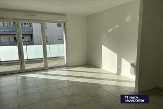 Ma-Cabane - Vente Appartement TRELAZE, 68 m²