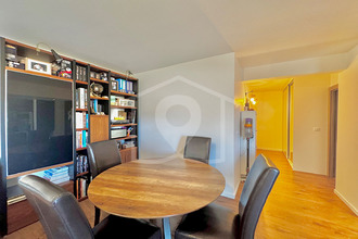 Ma-Cabane - Vente Appartement VALLAURIS, 72 m²