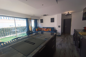 Ma-Cabane - Vente Appartement VALLAURIS, 46 m²