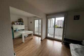 Ma-Cabane - Vente Appartement Vaulx-en-Velin, 50 m²